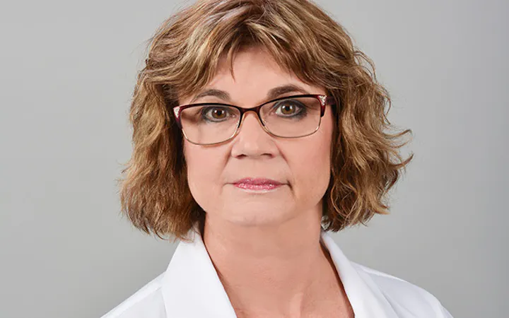 A photo shows Dr. Kathleen Graves.