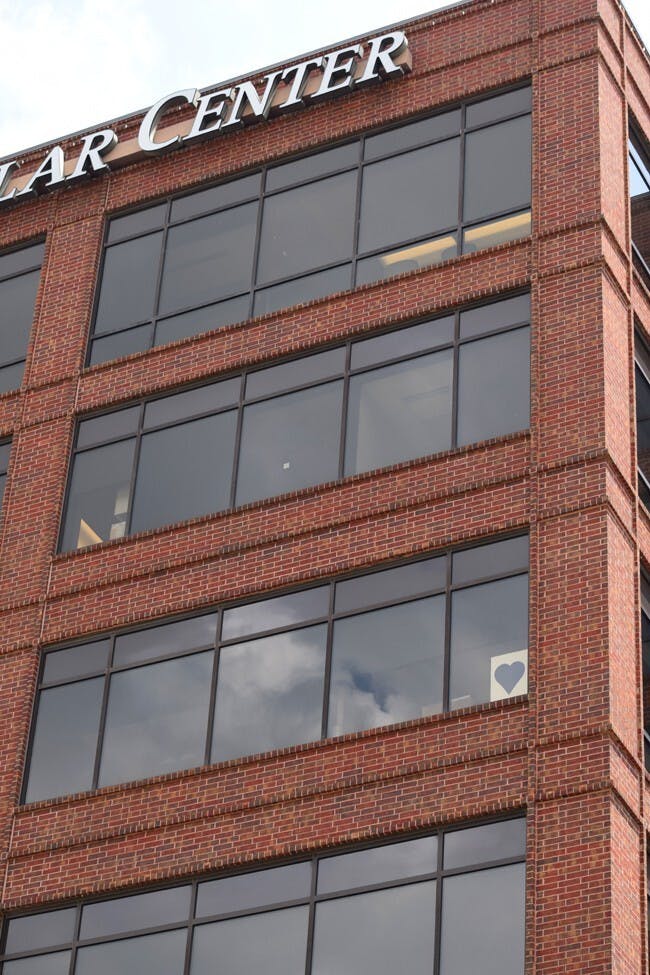 Heart in the window of Pulmonology, facint the COVID-19 unit